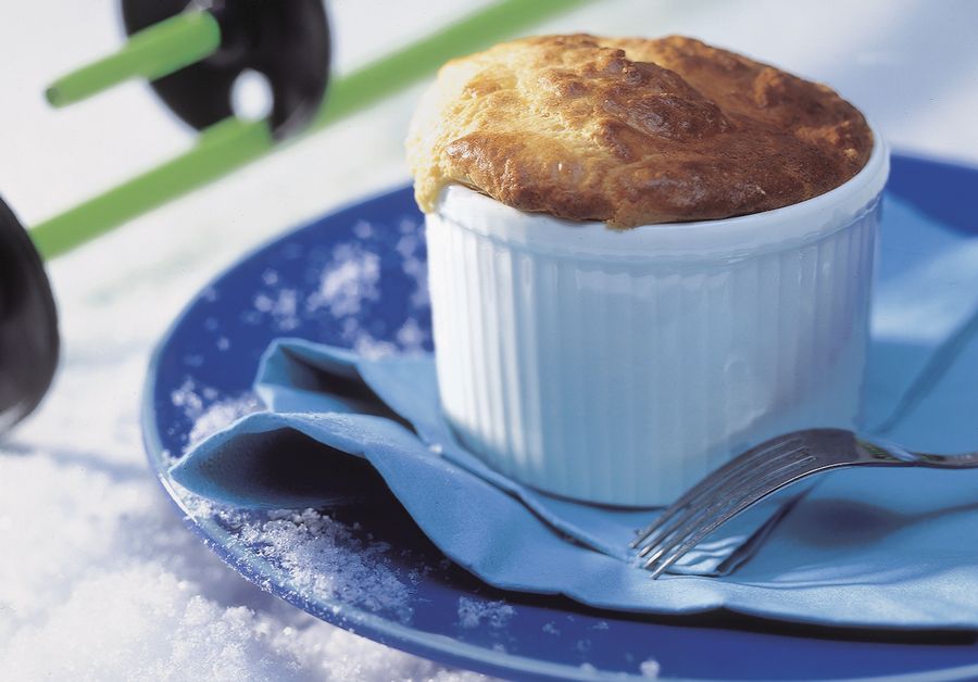 Soufflé all'Emmentaler DOP e Appenzeller e alle scorzonere