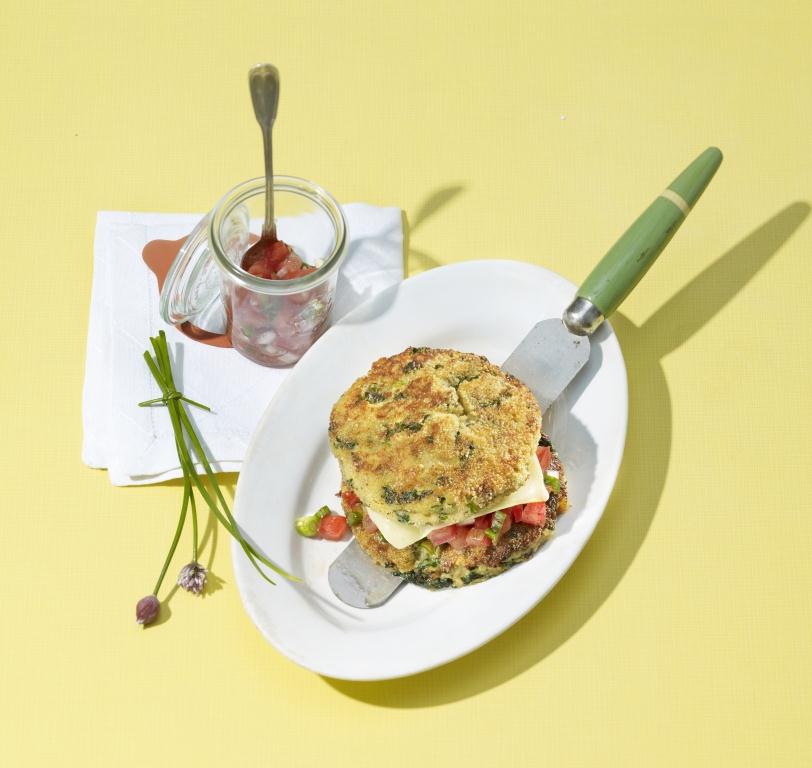 Frittelline di pane a Le Gruyère DOP con salsa di pomodoro